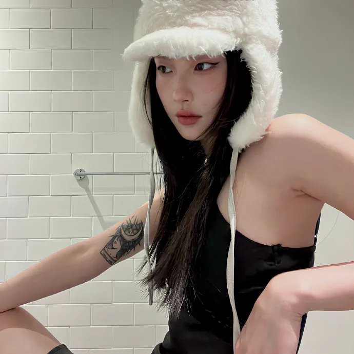 穿书后，我成了腹黑男主的心尖宠